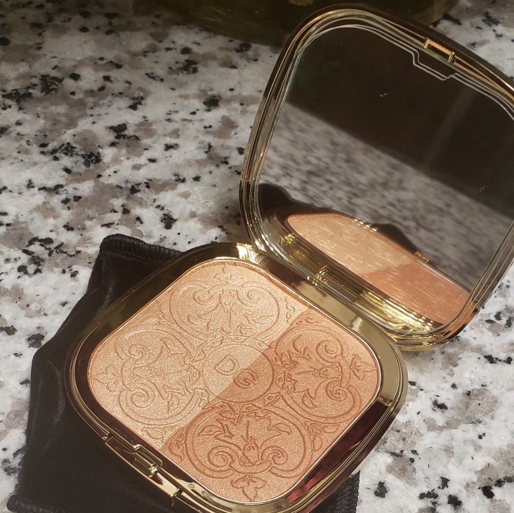 Dolce & Gabbana Solar Glow Illuminating Powder Duo